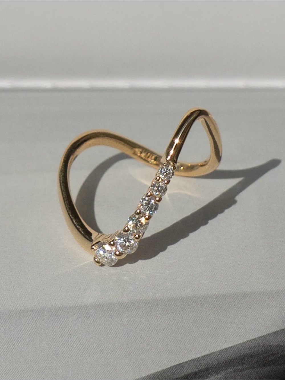 S925 Sterling Round CZ Infinity Swirl Ring. New.